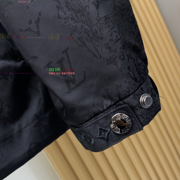 ���� ����*�� ĳ�־� ���� 31LV25102422-1