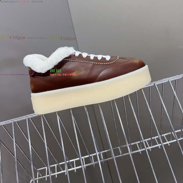 ���� �̿�̿� �þ �� ����Ŀ�� 36MU25101611-2