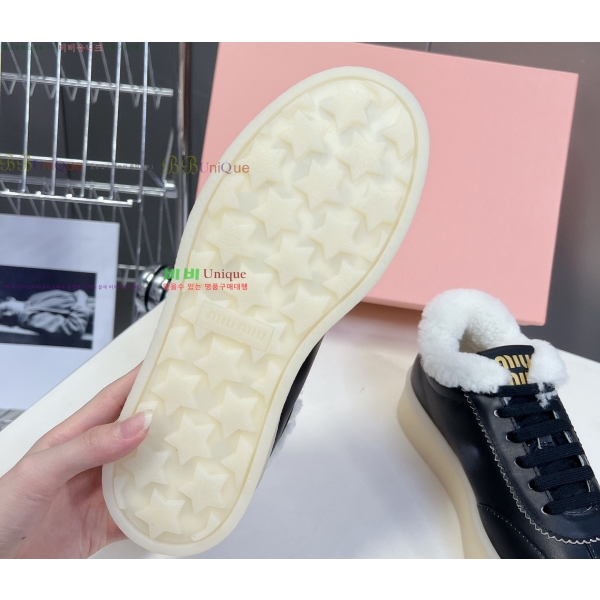 ���� �̿�̿� �þ �� ����Ŀ�� 36MU25101611-3