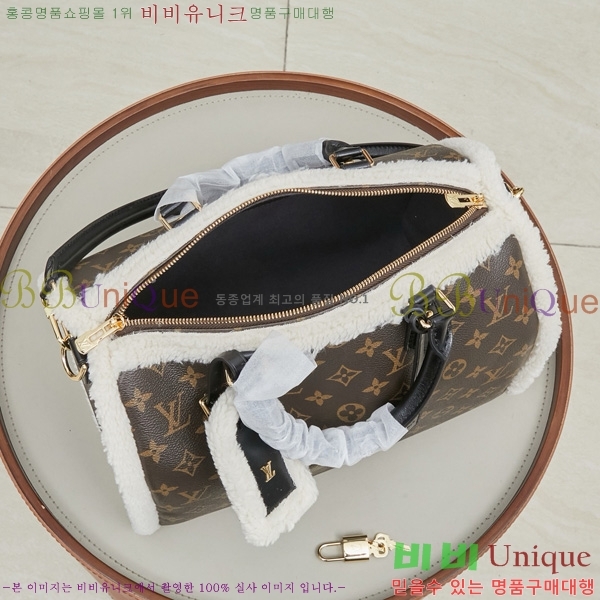 ���̺��� ���ǵ� ����Ʈ 30 �׵� �� M26326-1