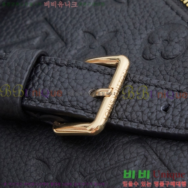 ���̺��� ����  ��Ʈ�� ���� M44812-1