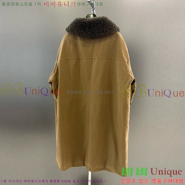 ���� ��**�� �ٿ� �е� MAX324301-6