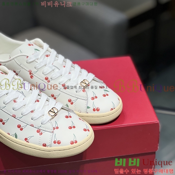 ���� �߷�Ƽ�� ����Ŀ�� VA08444-1