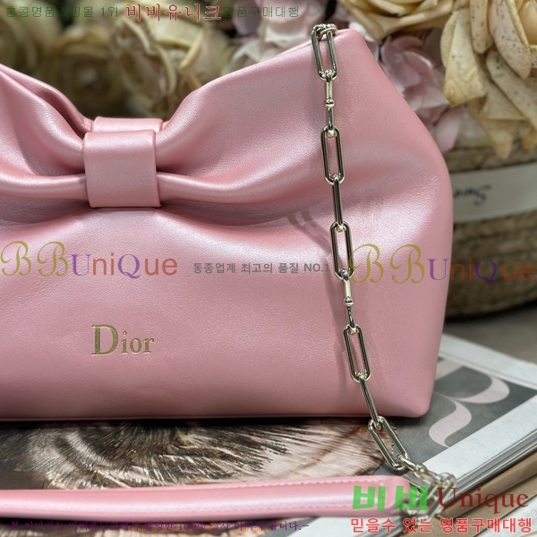 #��� ���� ü�ι� M0714-102