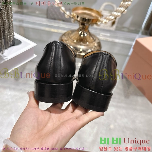 ���� �̿�̿� ���� 32MU902400-2