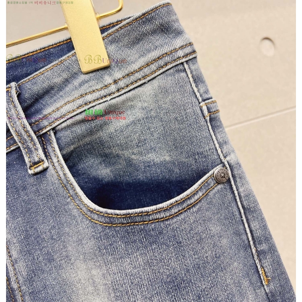 ���� ũ������ û���� CH245361-4