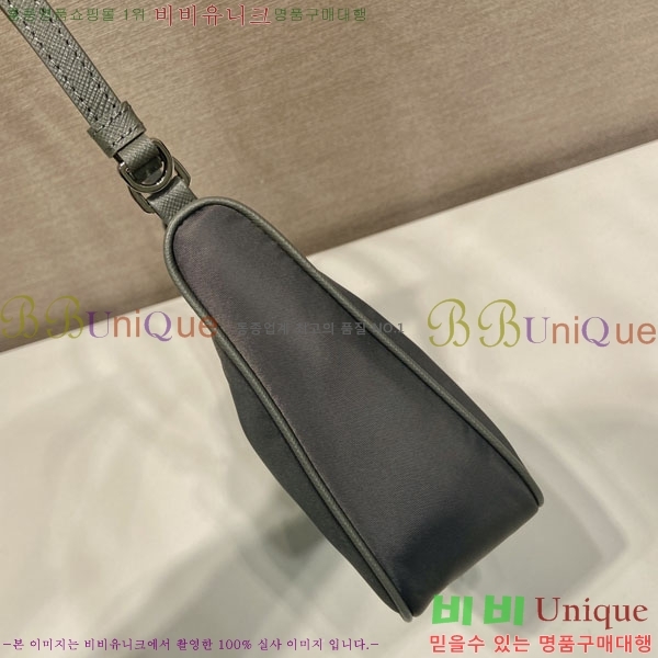 #����� ������� 2005 ���ǾƳ� Ʈ���� �����Ϸ� ȣ���� 1N204M-106