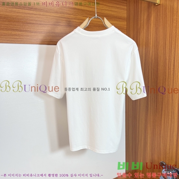 ���� ���ڷ� ��ġ�ڸ� ���� Ƽ���� BC7254713