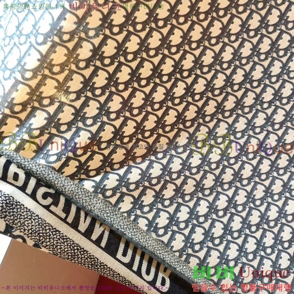 ��� Ʈ���� DW52700-10