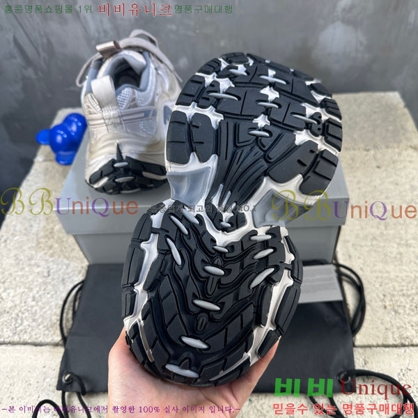 �߷��þư� 6XL Ʈ���̳� ����Ŀ�� BLA3568901-7