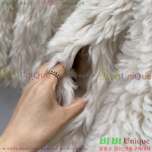 ���� ���ڷ� ��ġ�ڸ� Ŭ���� �� ���� BC334052-7